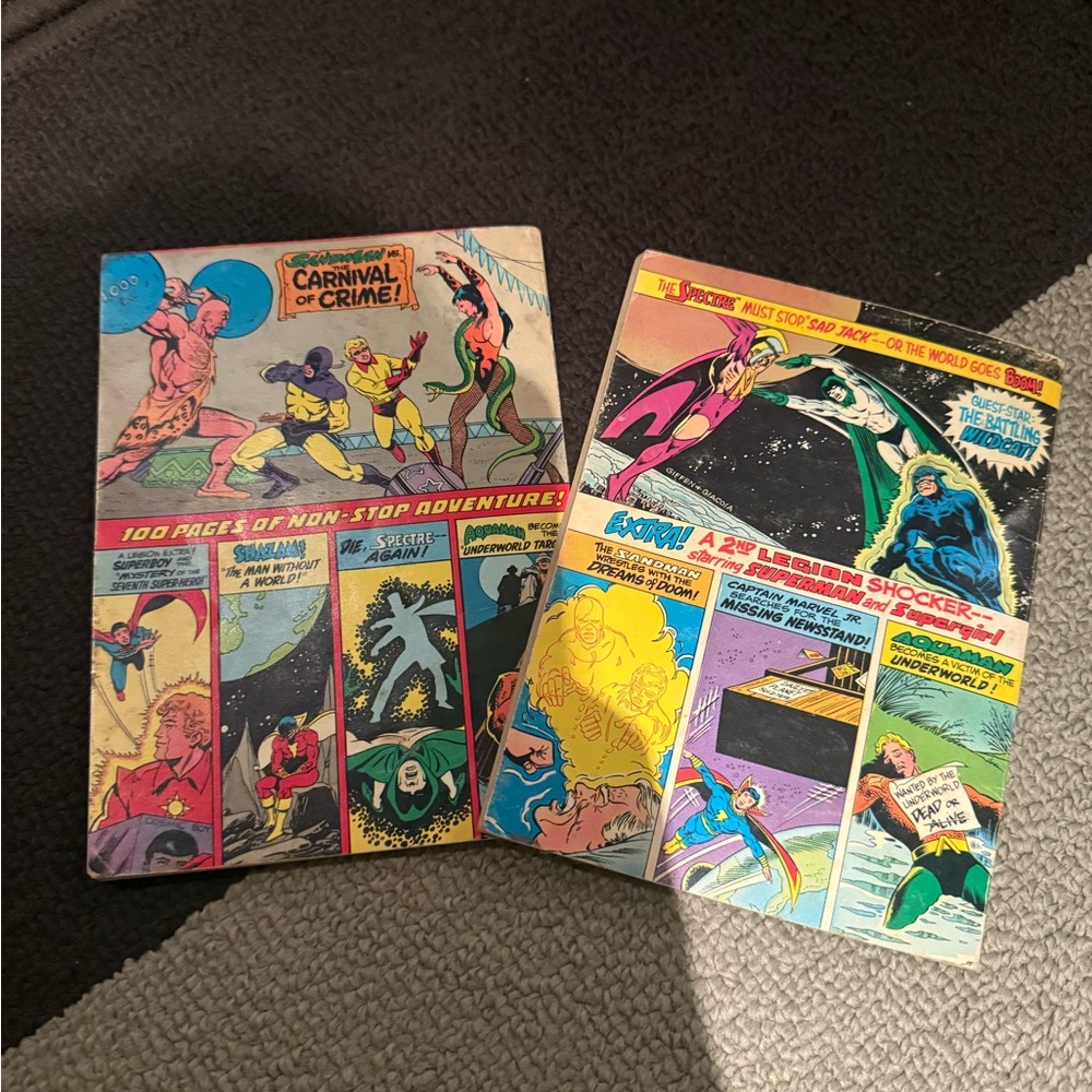 Adventure Comic Books - Picture 4 of 4